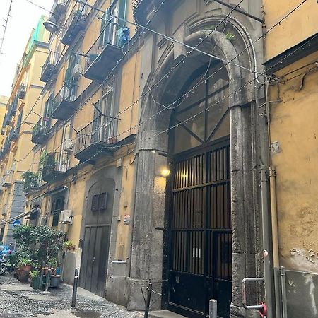 La Chicca Appartamento Intero Nei Quartieri Spagnoli Neapel Exteriör bild