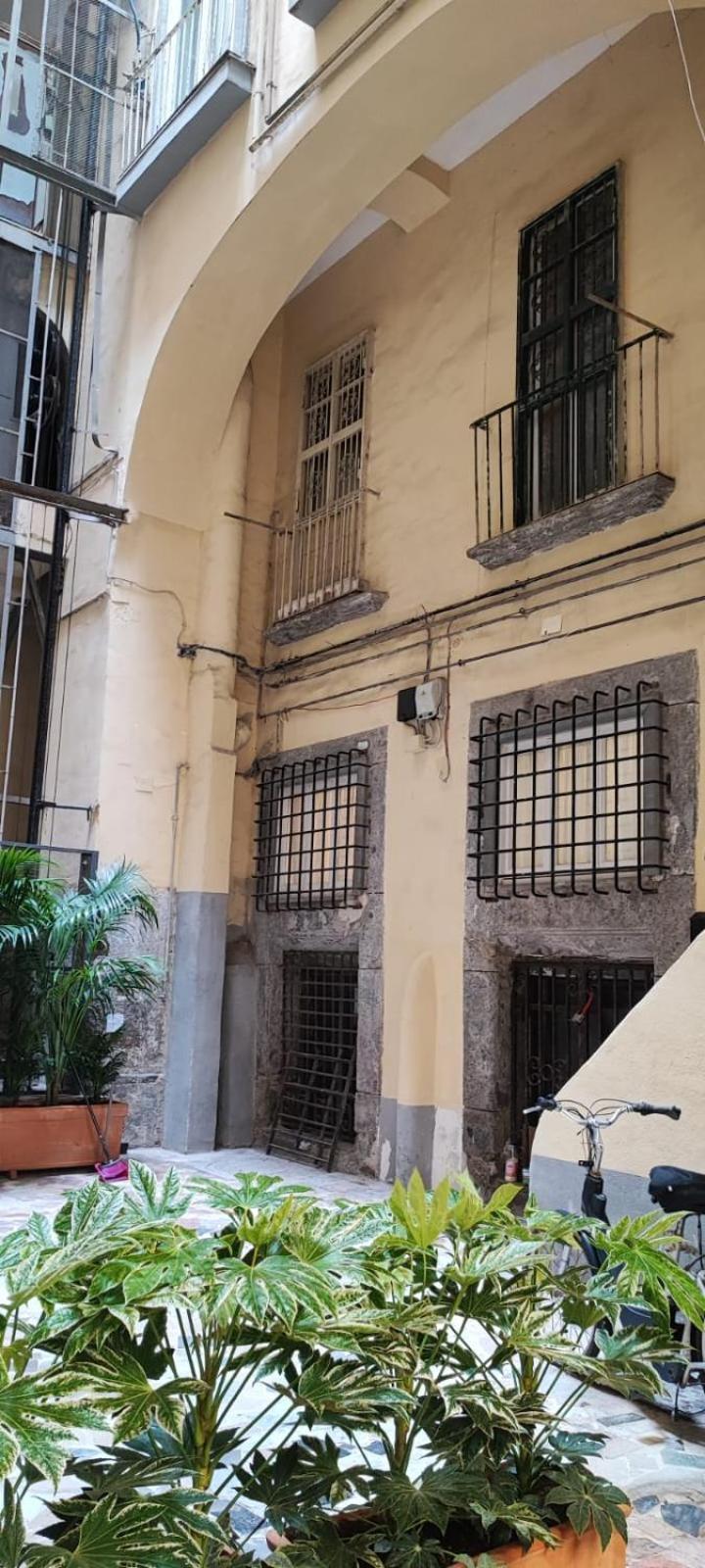 La Chicca Appartamento Intero Nei Quartieri Spagnoli Neapel Exteriör bild