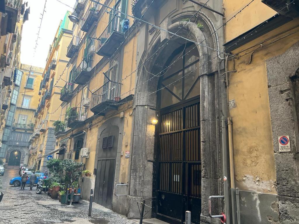 La Chicca Appartamento Intero Nei Quartieri Spagnoli Neapel Exteriör bild