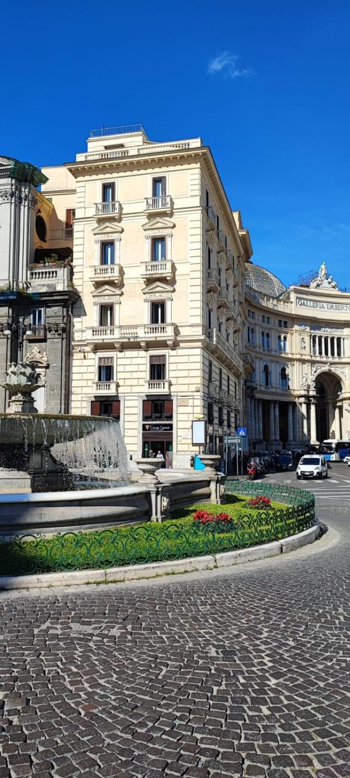 La Chicca Appartamento Intero Nei Quartieri Spagnoli Neapel Exteriör bild