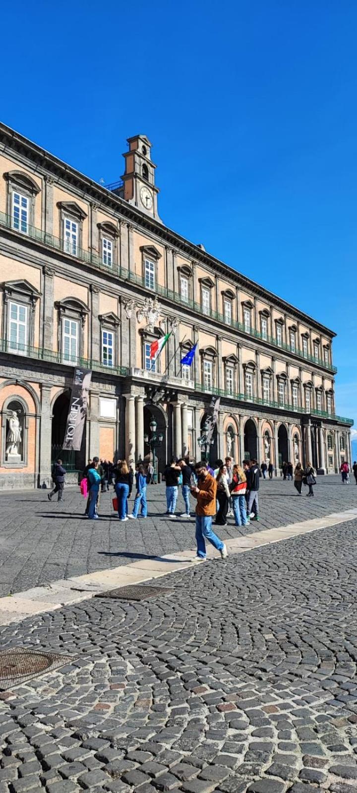 La Chicca Appartamento Intero Nei Quartieri Spagnoli Neapel Exteriör bild